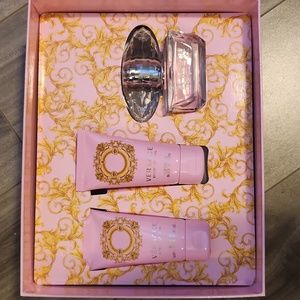 Versace Bright Crystal 3pc Gift Set